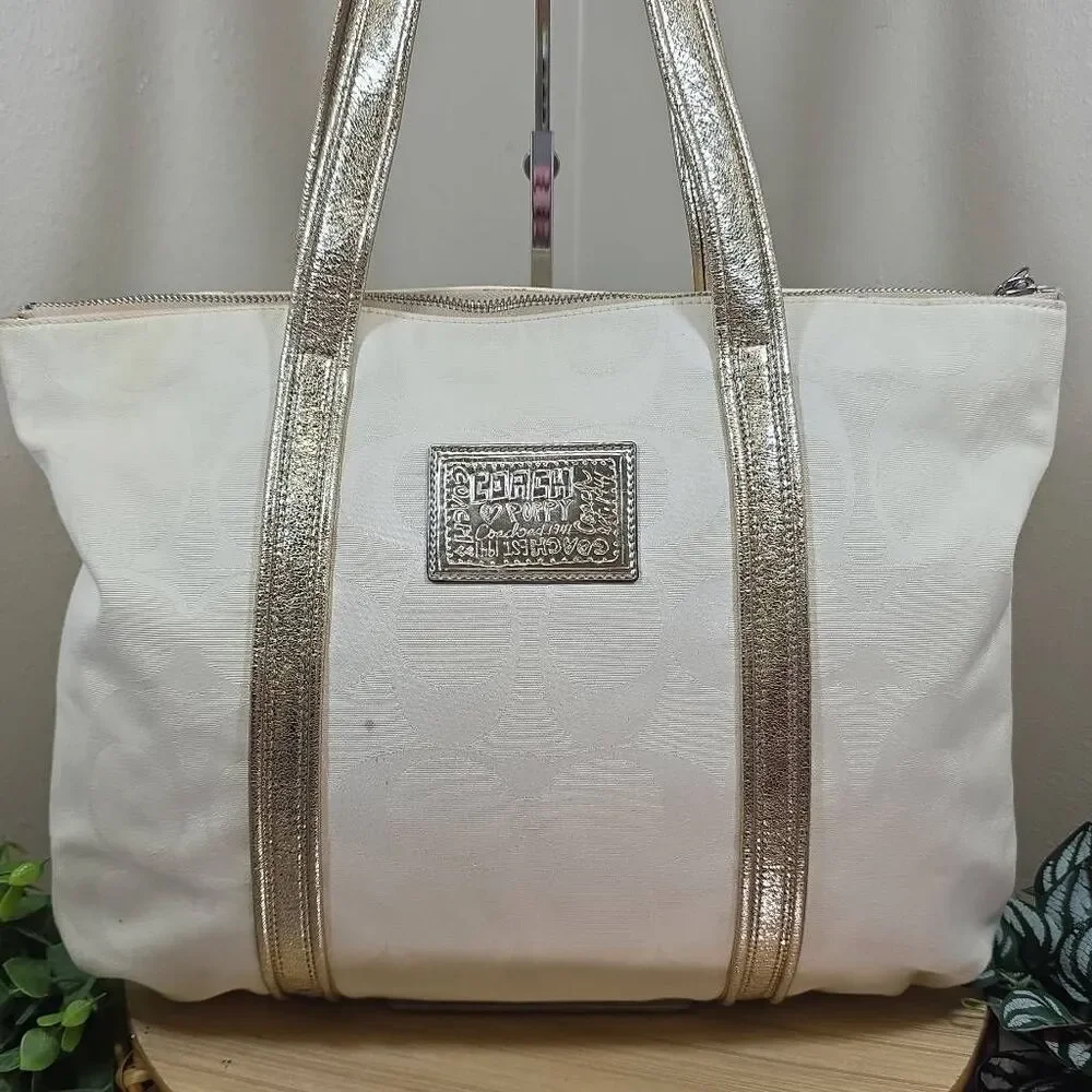 Coach Poppy 'Made For Me' Glam Bag Tote